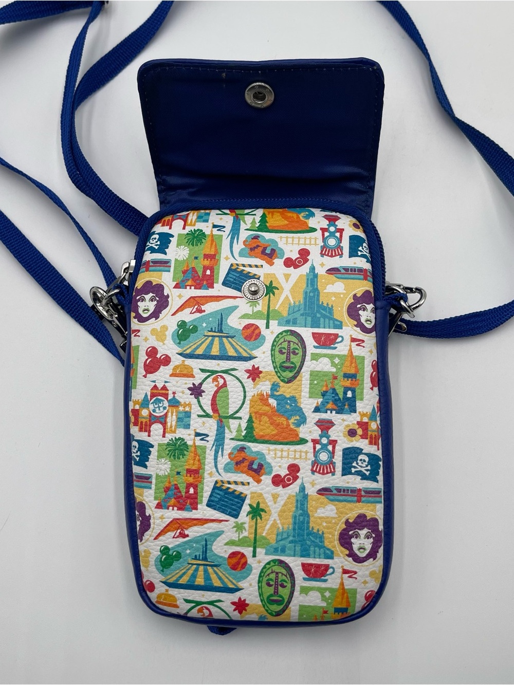 Disney Dtech Phone Crossbody Case Attraction Collage Themed Travel Compact - Picture 7 of 13